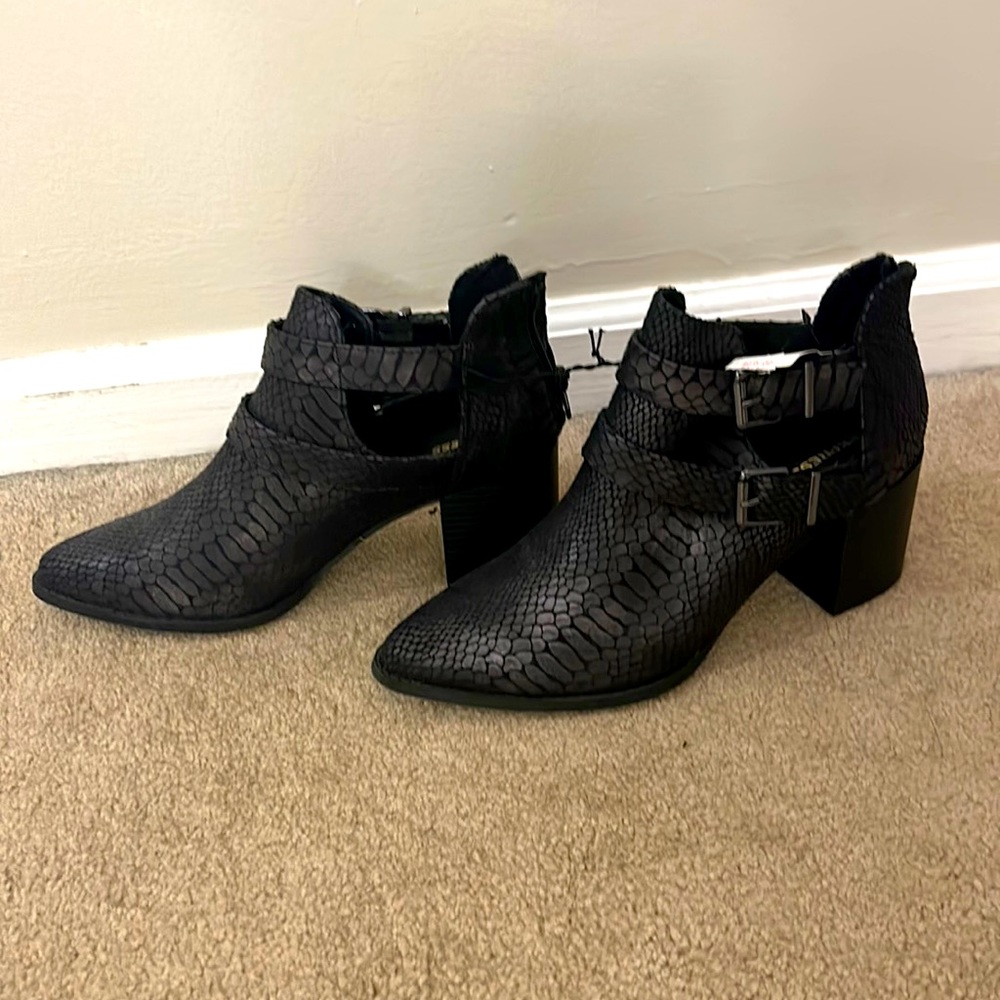 COPY - Never worn boots